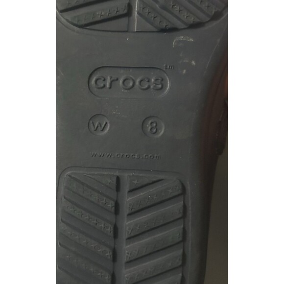 CROCS Sanrah  Women's 8  Gray Navy Blue Silver Metal Block Slide Sandal - Picture 12 of 12